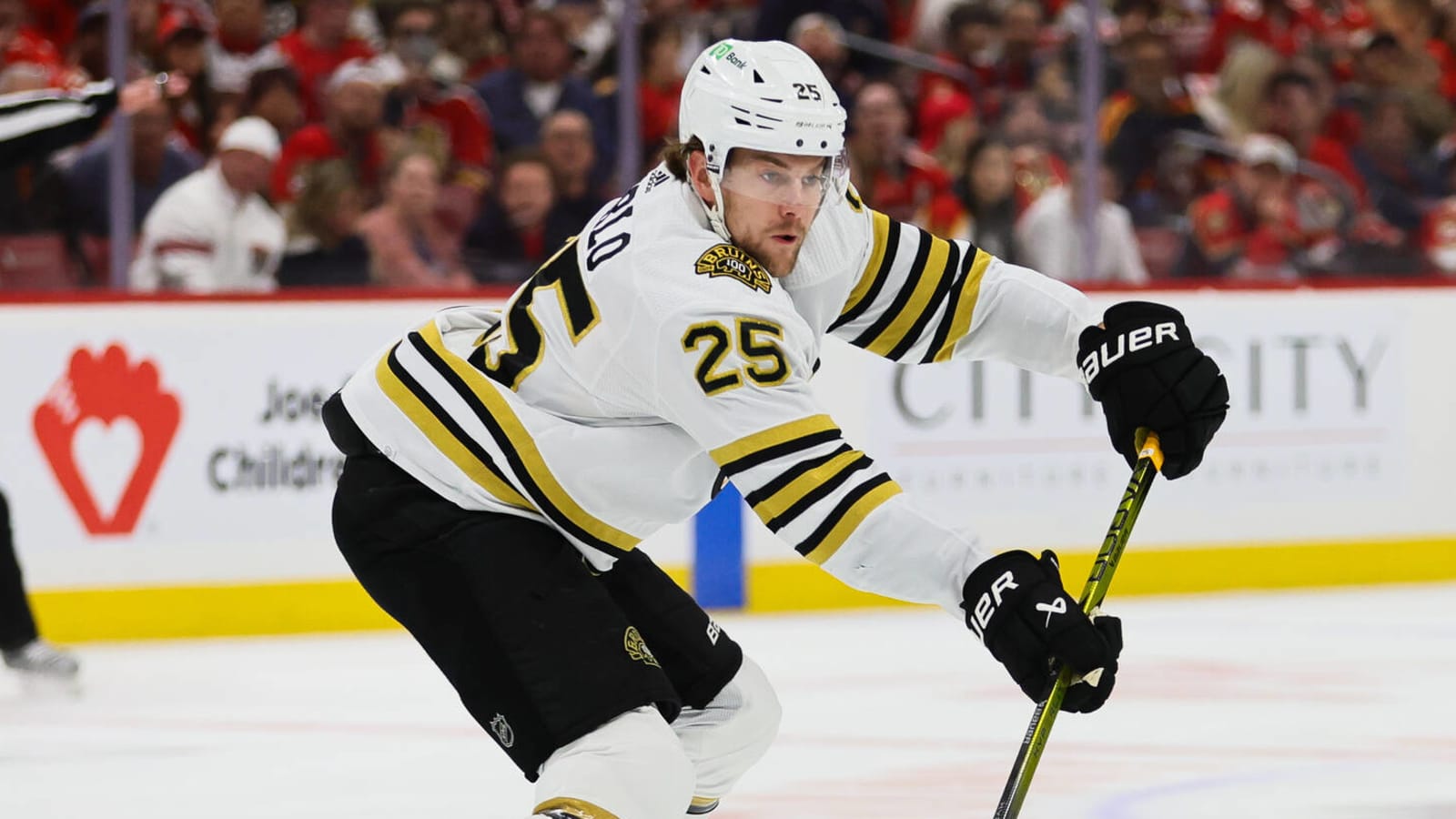 Watch: New dad Brandon Carlo scores for Bruins